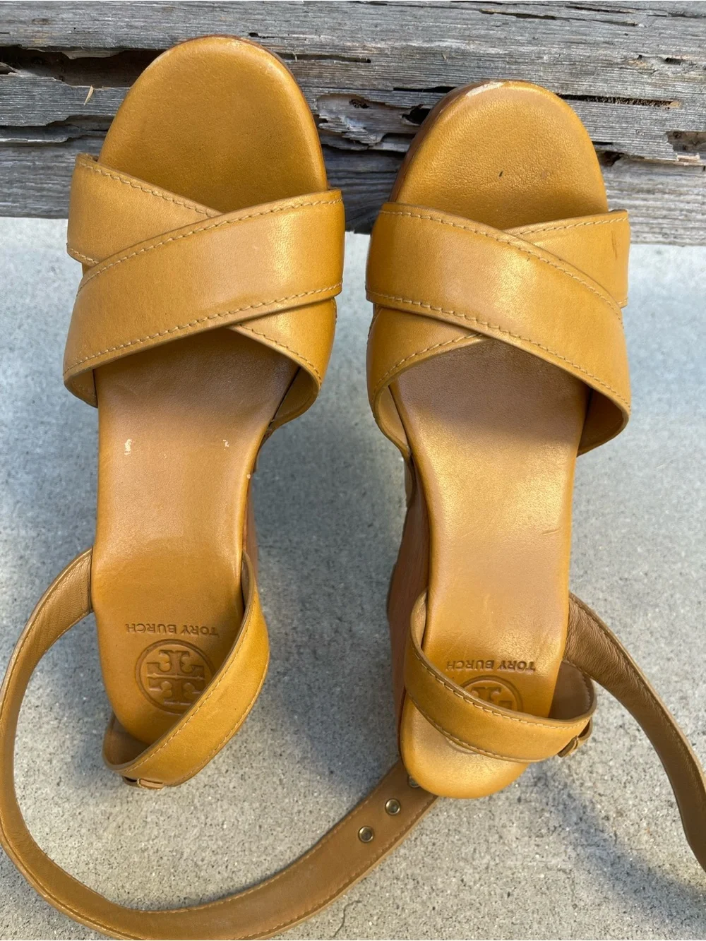 Tory Burch Almita Tan Leather Wedge Sandals 7.5